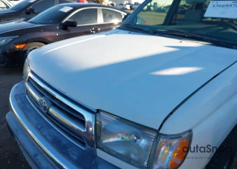 2000 Toyota 4Runner from USA, damaged, VIN JT3GM84R3Y0062535